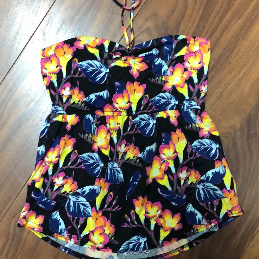 NWT ladies Hurley size medium floral halter